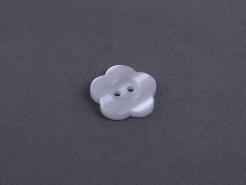 Knapp - Blomst  20mm  Hvit